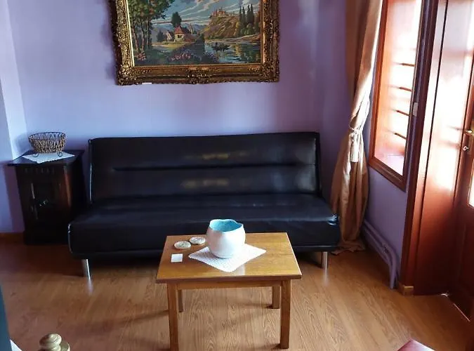 Locanda House Mitsiou Traditional Arnaía